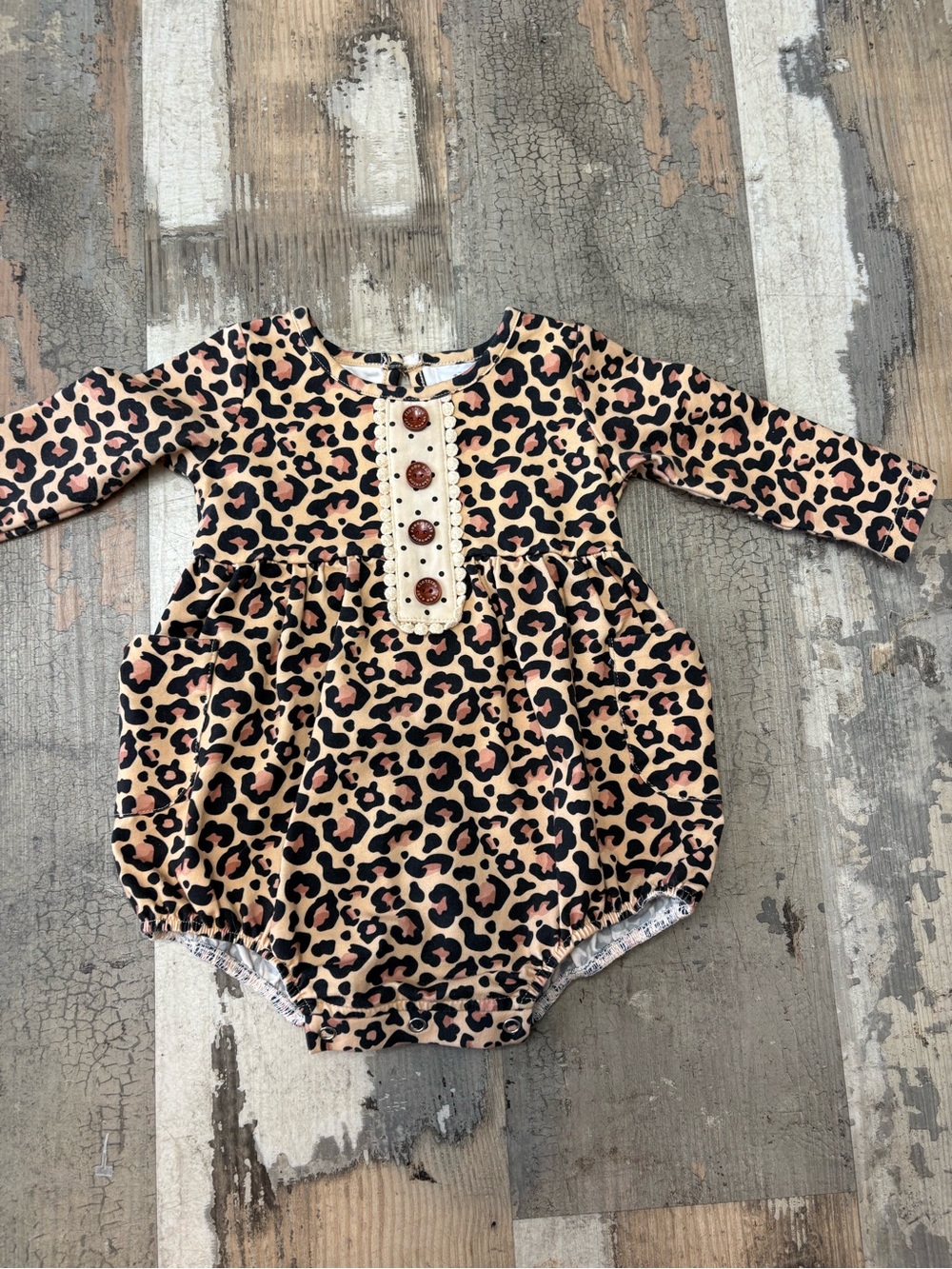 Swoon Baby Midnight Leopard Petal Bubble